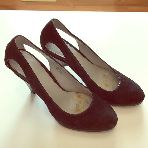 Calvin Klein Heels - Picture 1 of 3